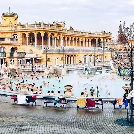 아파트 Grand Boulevard Flat Soaking Tub & 3 Beds *